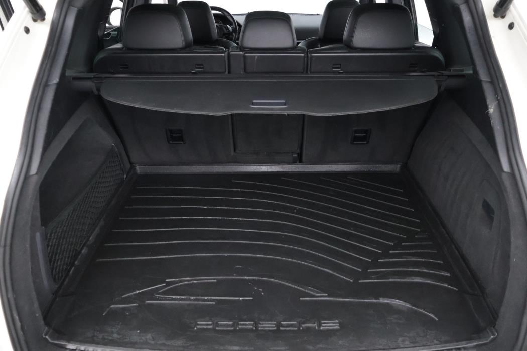 PORSCHE Cayenne 2012