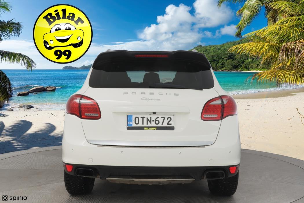 PORSCHE Cayenne 2012