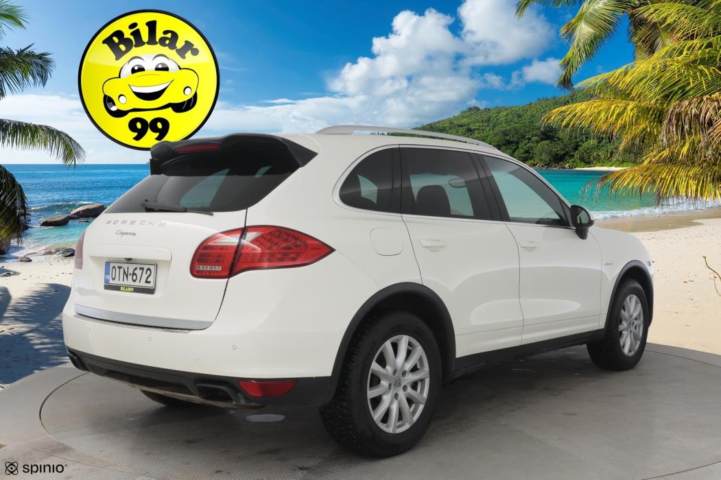 PORSCHE Cayenne 2012