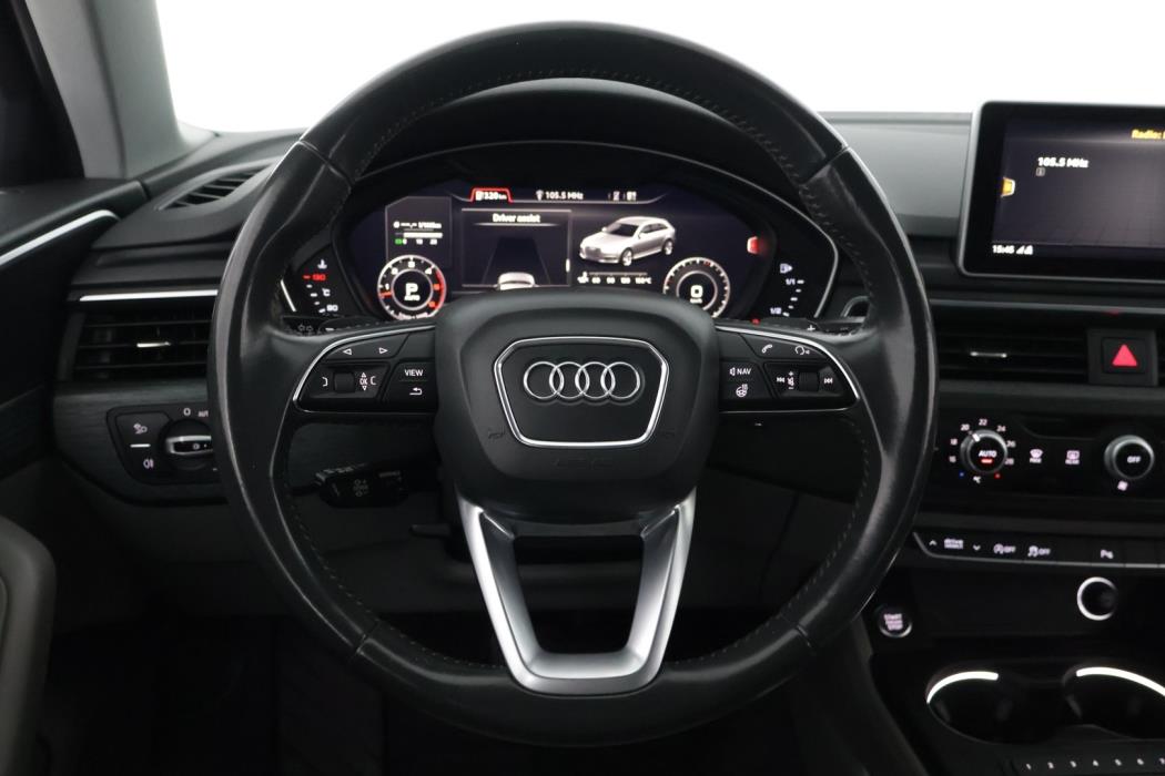 AUDI A4 2017