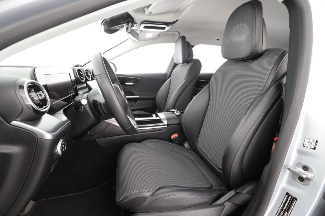 MERCEDES-BENZ C 2023