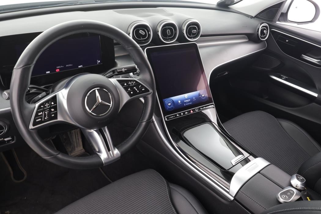 MERCEDES-BENZ C 2023