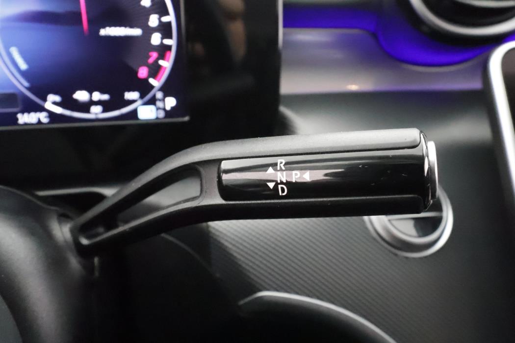 MERCEDES-BENZ C 2023