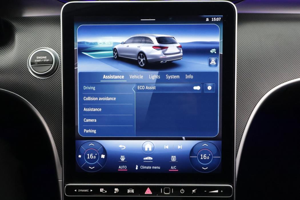 MERCEDES-BENZ C 2023