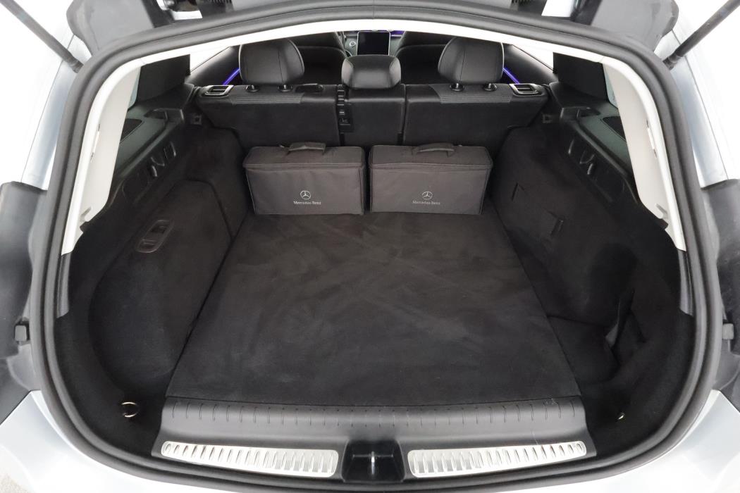 MERCEDES-BENZ C 2023