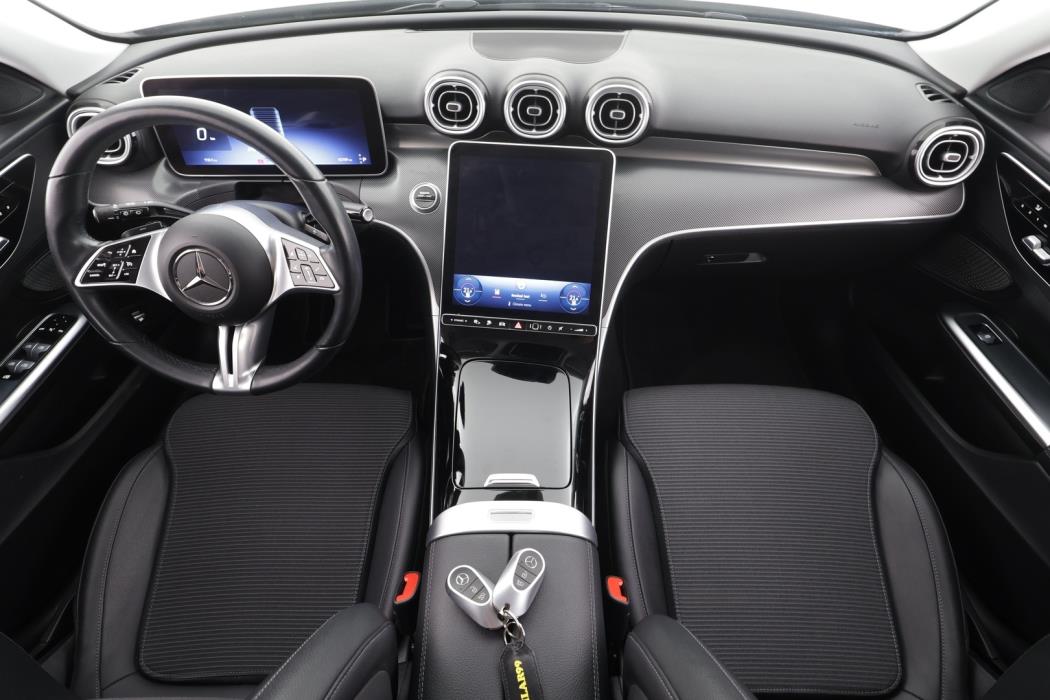 MERCEDES-BENZ C 2023