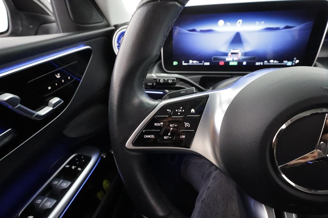 MERCEDES-BENZ C 2023