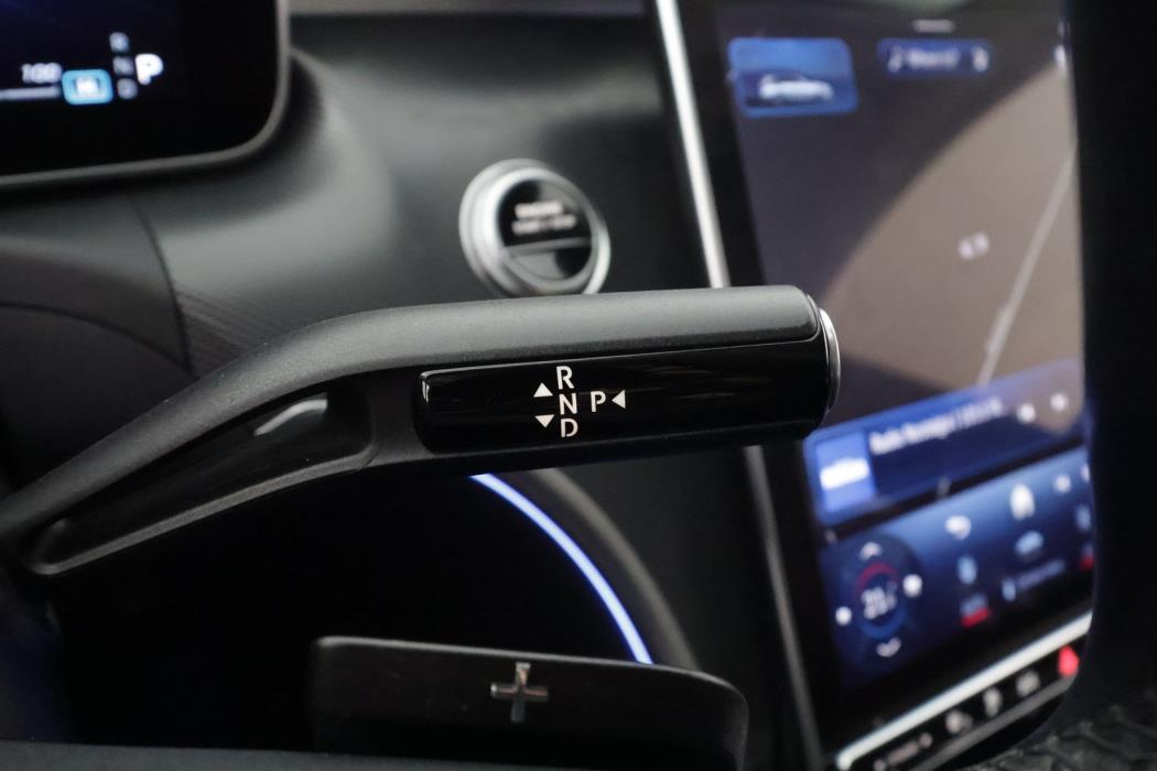 MERCEDES-BENZ C 2023