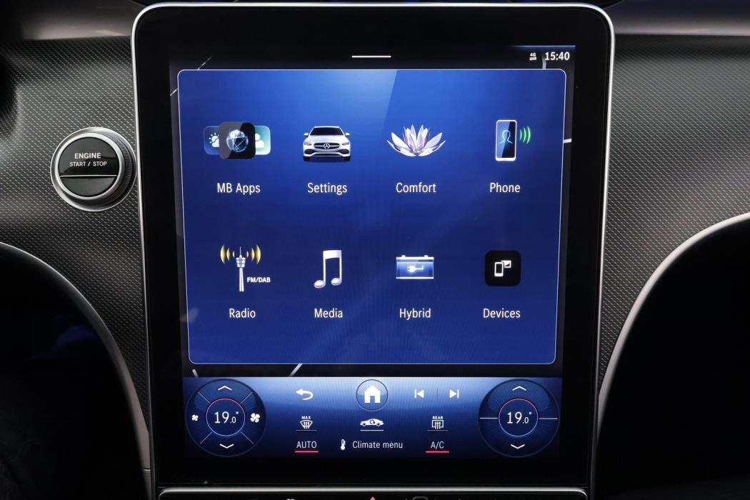 MERCEDES-BENZ C 2023