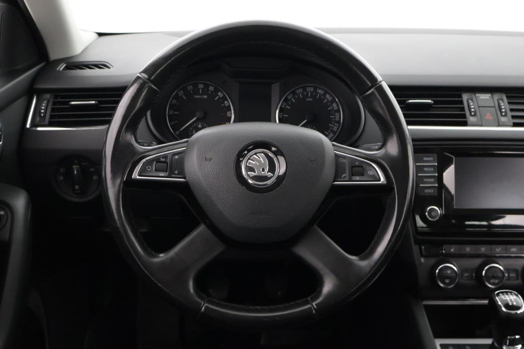 SKODA Octavia 2014