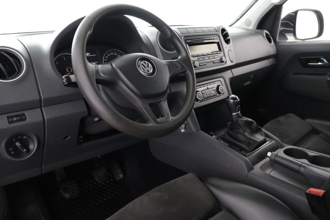 VOLKSWAGEN Amarok 2016