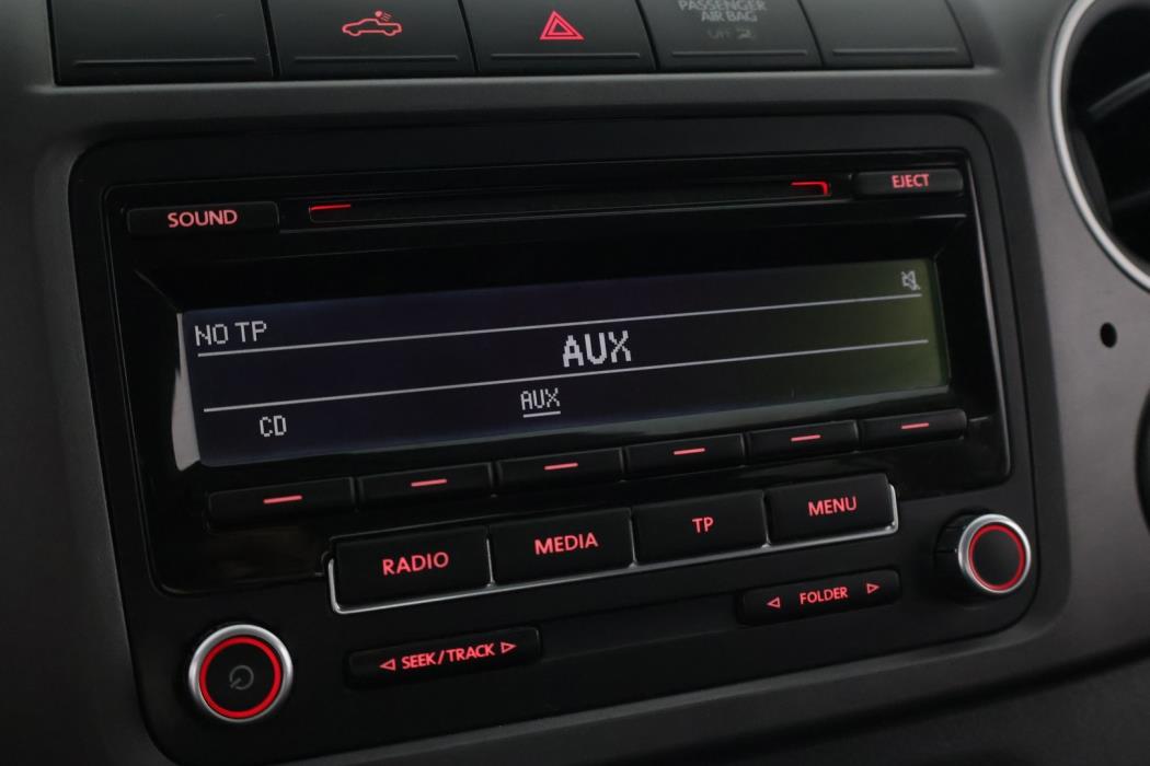 VOLKSWAGEN Amarok 2016