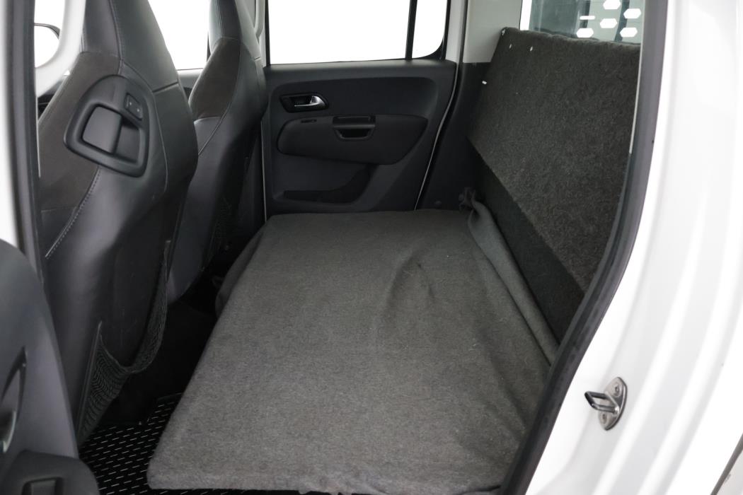 VOLKSWAGEN Amarok 2016