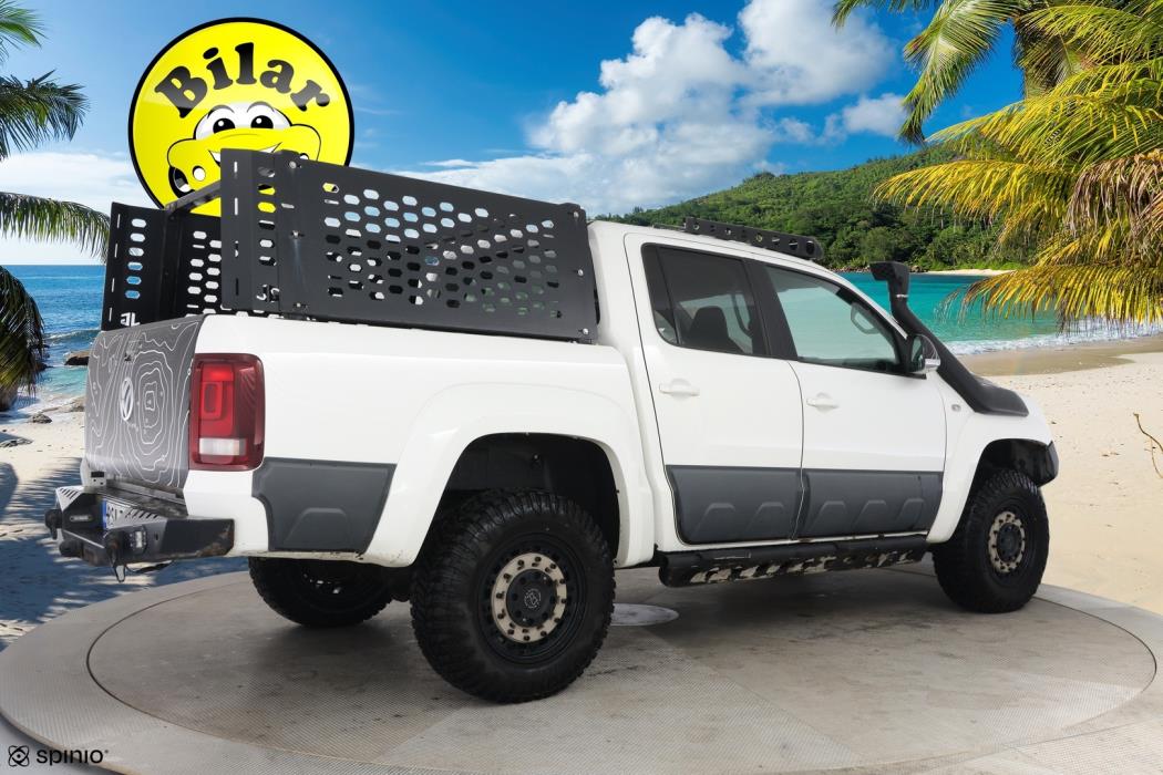 VOLKSWAGEN Amarok 2016