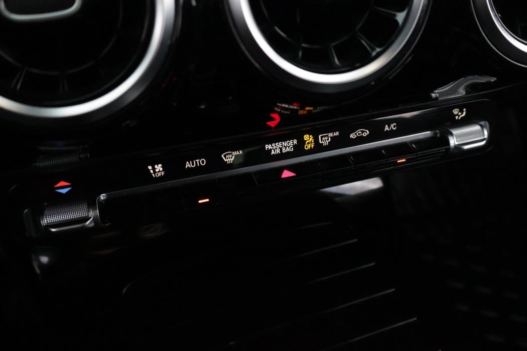 MERCEDES-BENZ A 2019