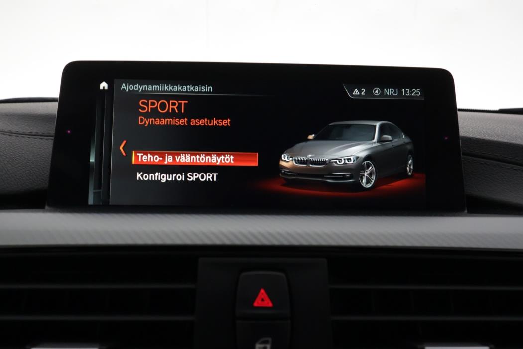 BMW 330 2018