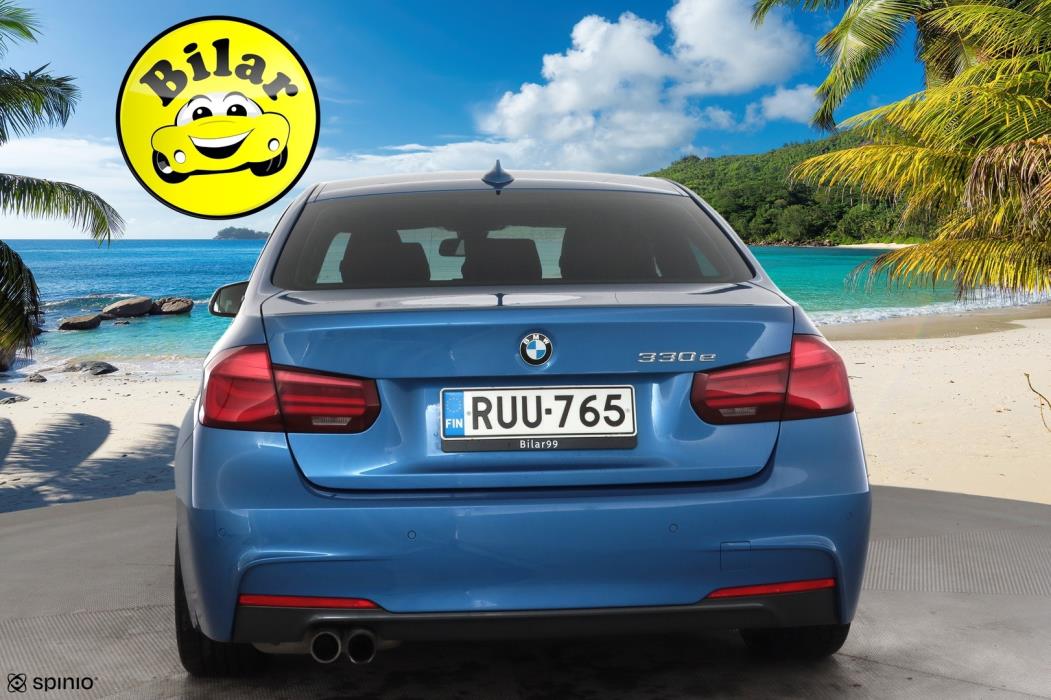 BMW 330 2018