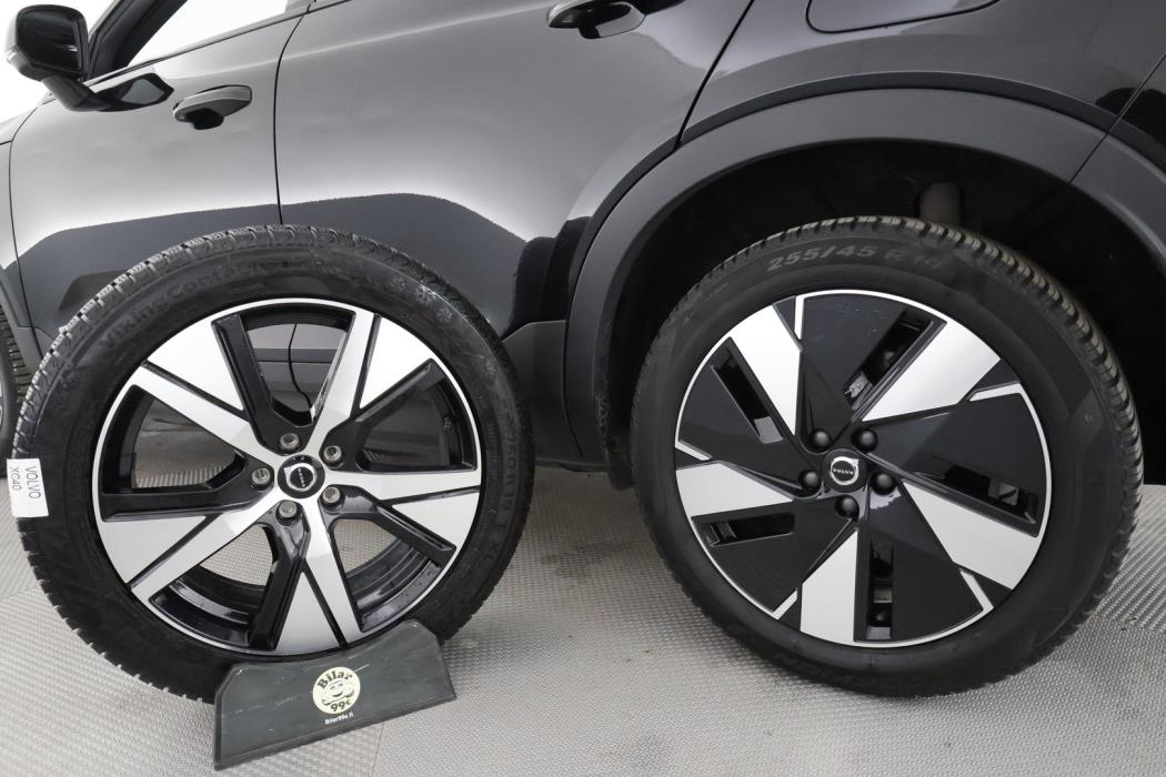VOLVO XC40 2024