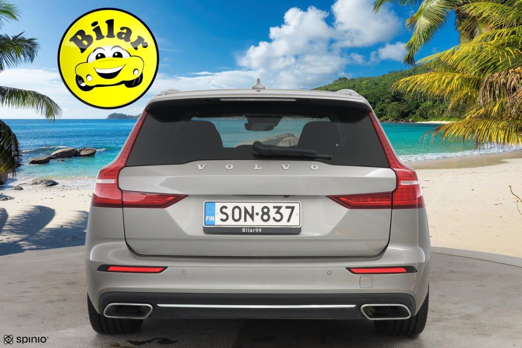 VOLVO V60 2021