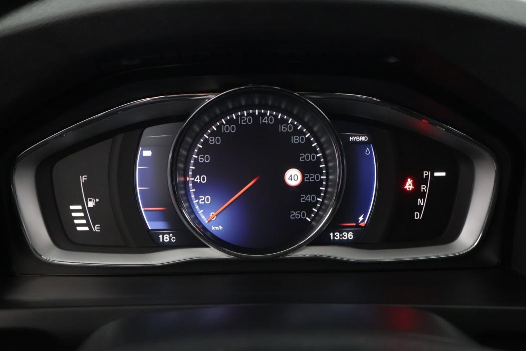 VOLVO V60 2018