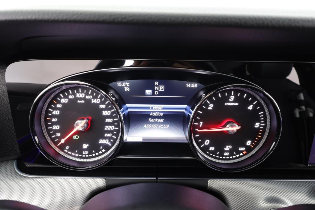 MERCEDES-BENZ E 2019