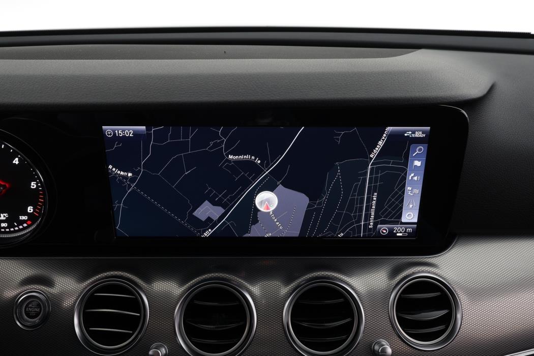 MERCEDES-BENZ E 2019