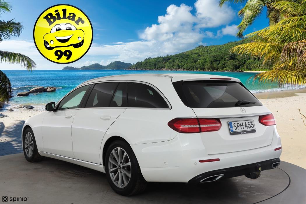 MERCEDES-BENZ E 2019