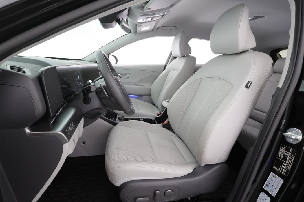 HYUNDAI KONA ELECTRIC 2025