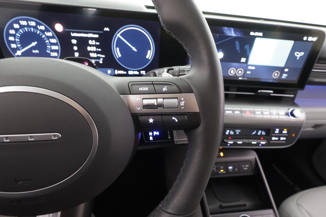 HYUNDAI KONA ELECTRIC 2025