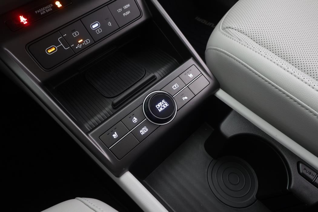HYUNDAI KONA ELECTRIC 2025
