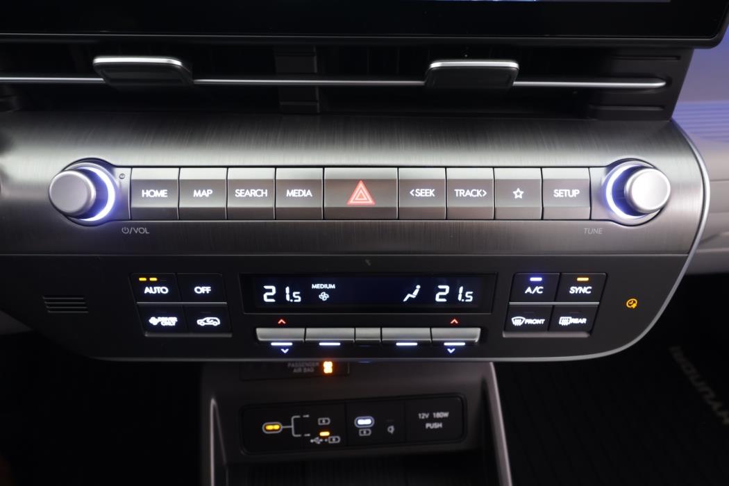 HYUNDAI KONA ELECTRIC 2025