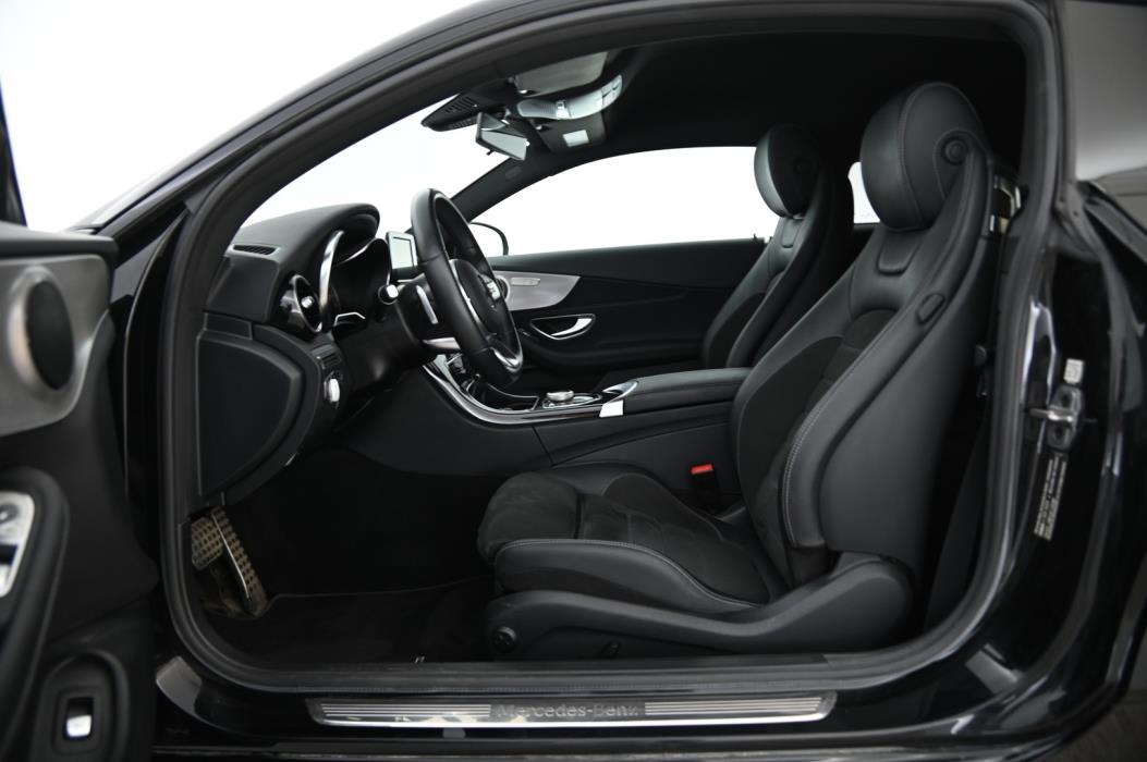 MERCEDES-BENZ C 2021