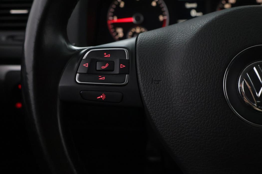 VOLKSWAGEN Jetta 2010