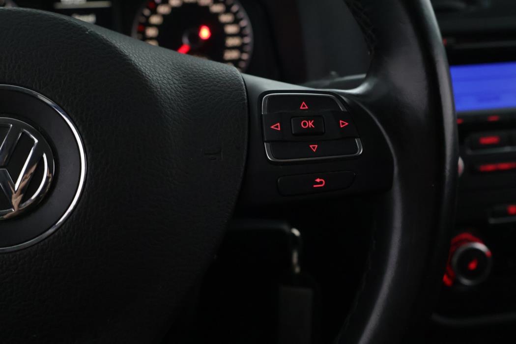 VOLKSWAGEN Jetta 2010