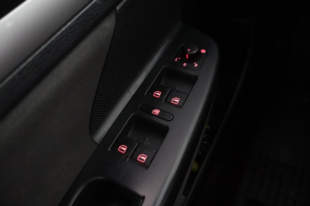 VOLKSWAGEN Jetta 2010