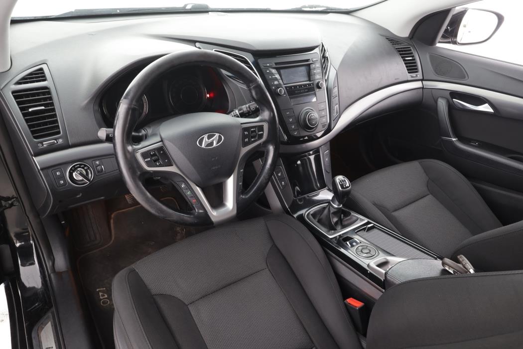 HYUNDAI i40 2013