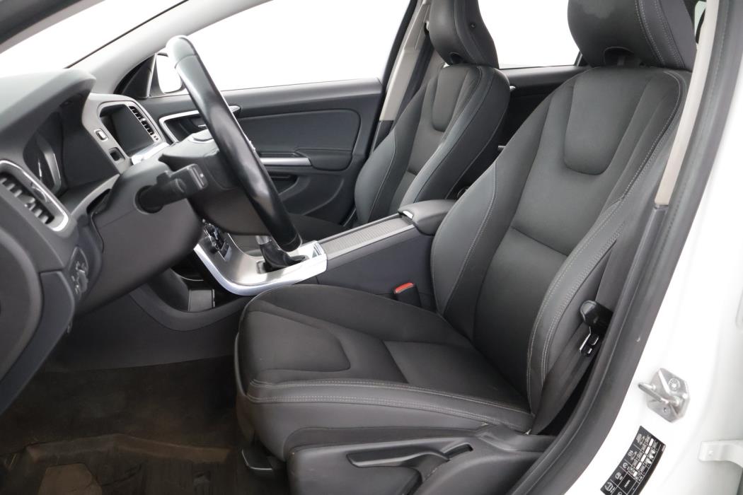 VOLVO V60 2014