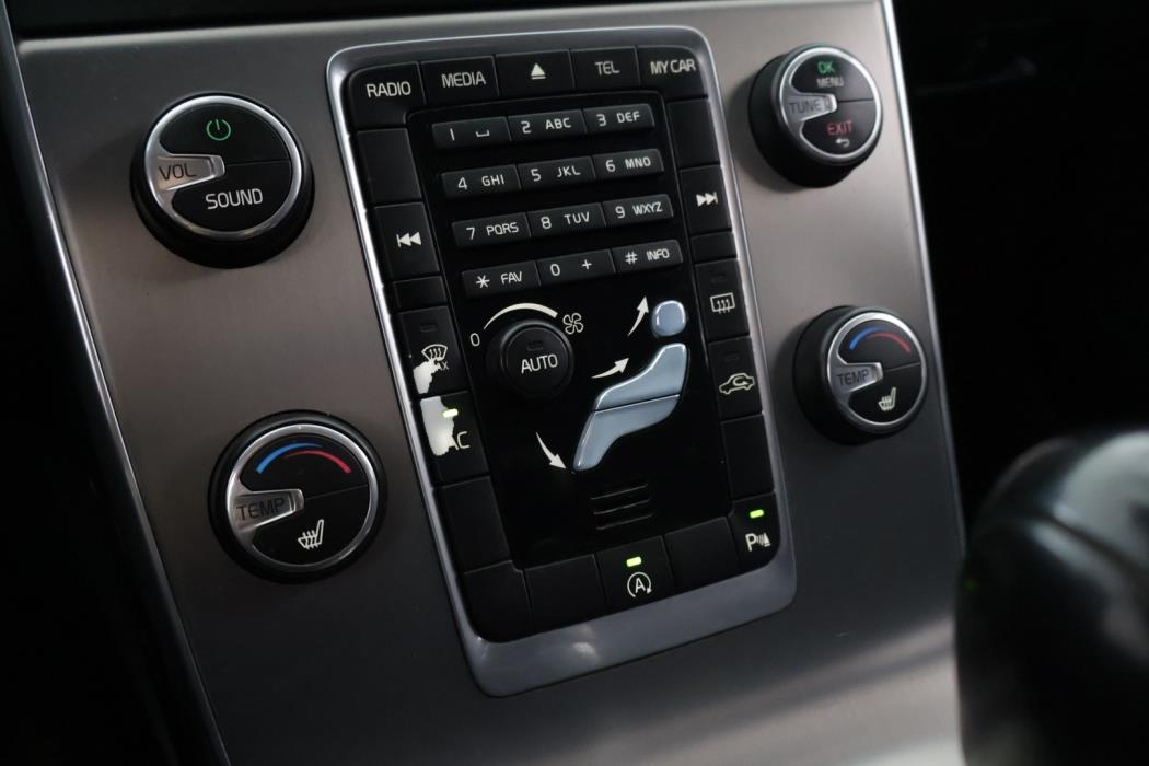 VOLVO V60 2014