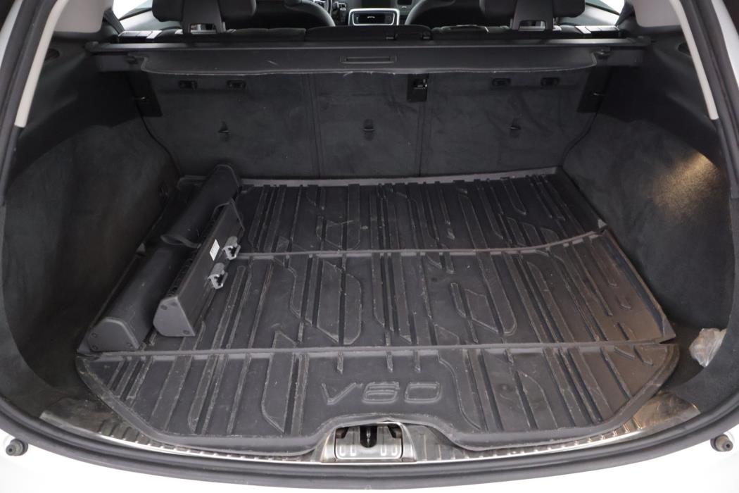 VOLVO V60 2014
