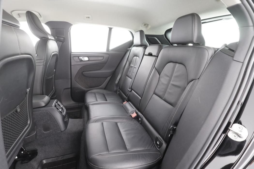 VOLVO XC40 2022
