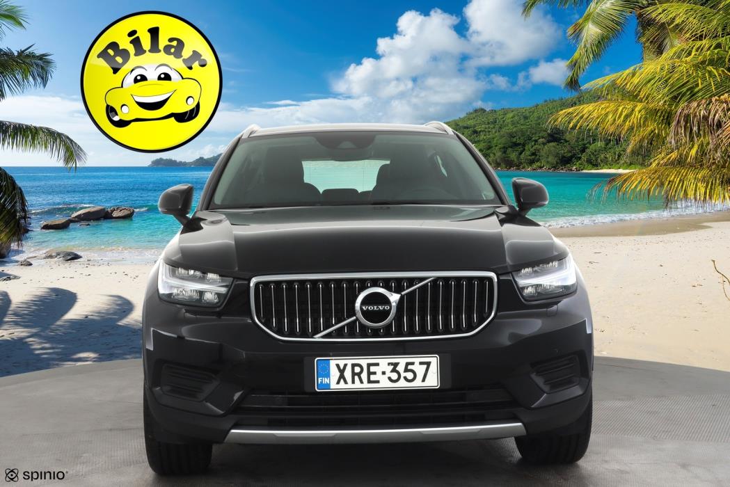 VOLVO XC40 2022