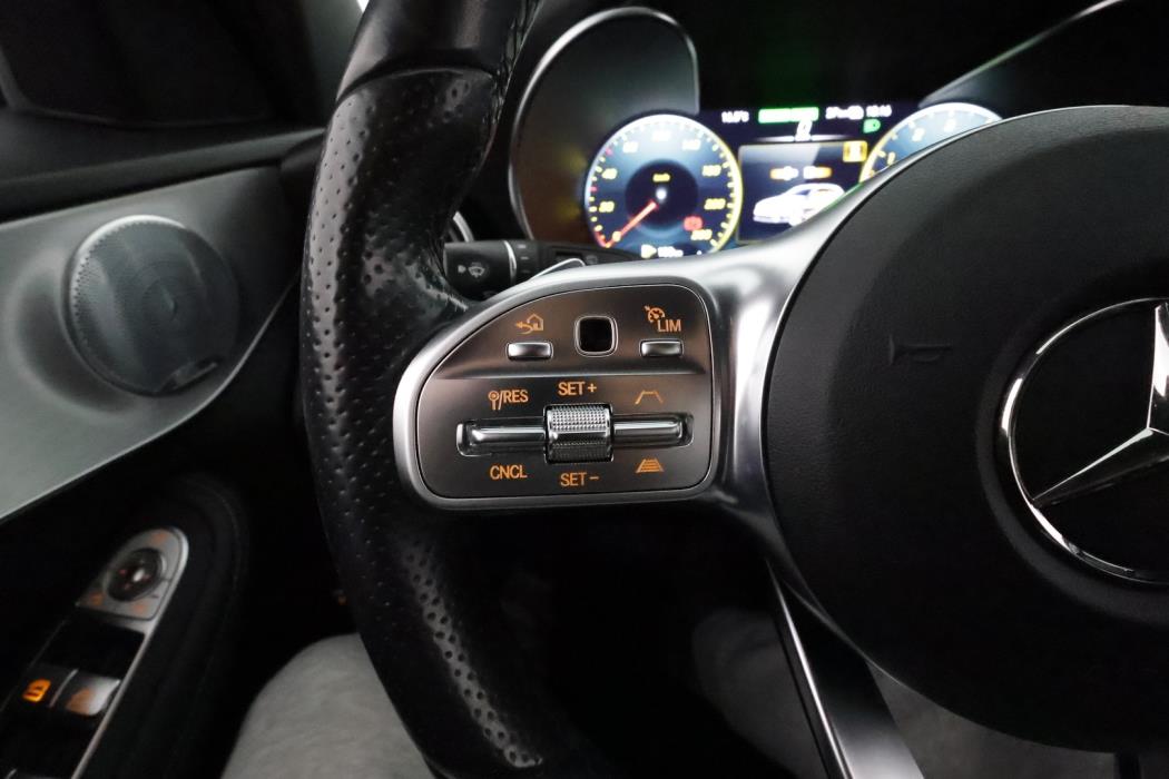 MERCEDES-BENZ C 2020