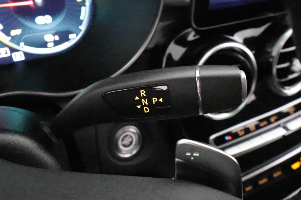 MERCEDES-BENZ C 2020