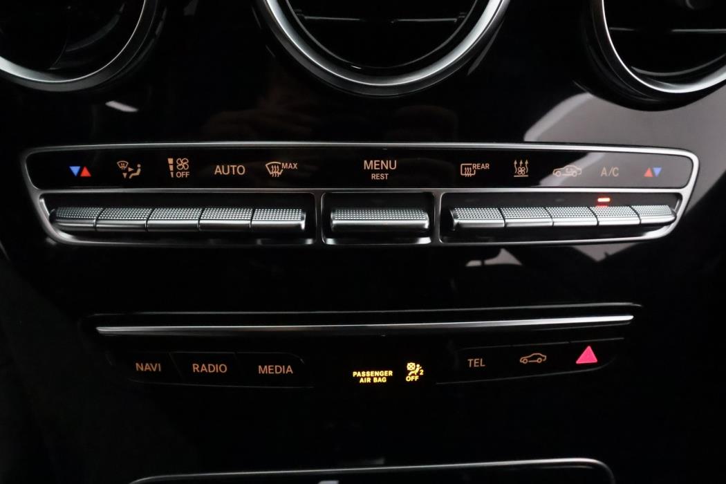 MERCEDES-BENZ C 2020