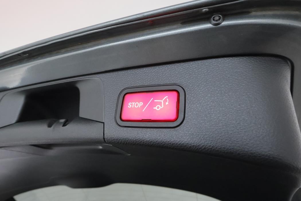 MERCEDES-BENZ C 2020