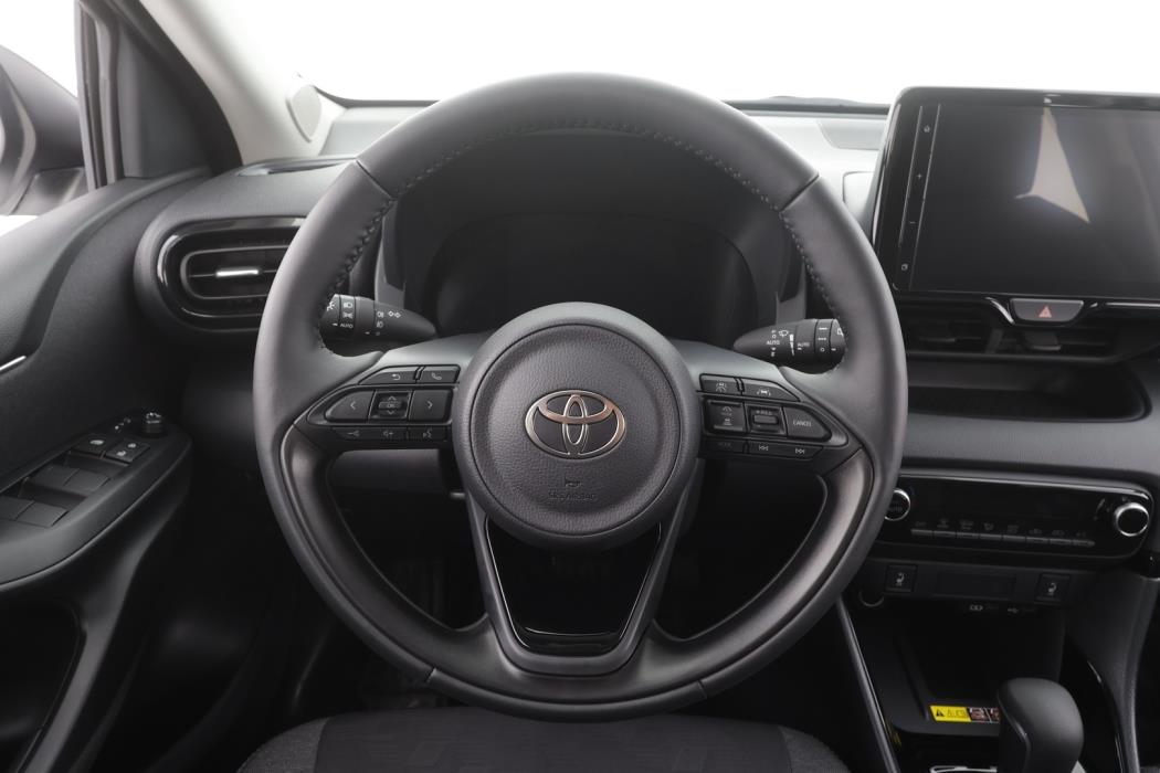 TOYOTA Yaris 2026