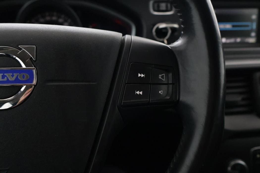 VOLVO V40 2013