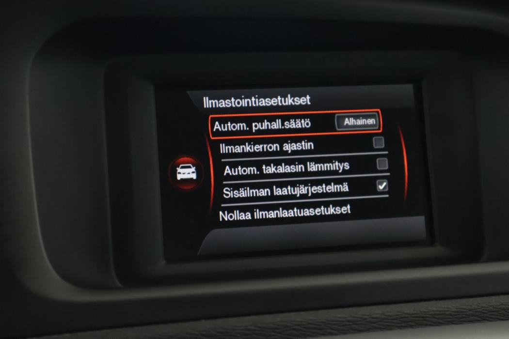 VOLVO V40 2013