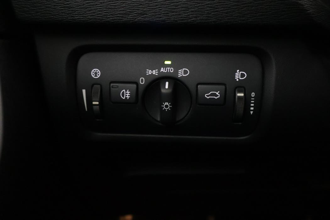 VOLVO V40 2013