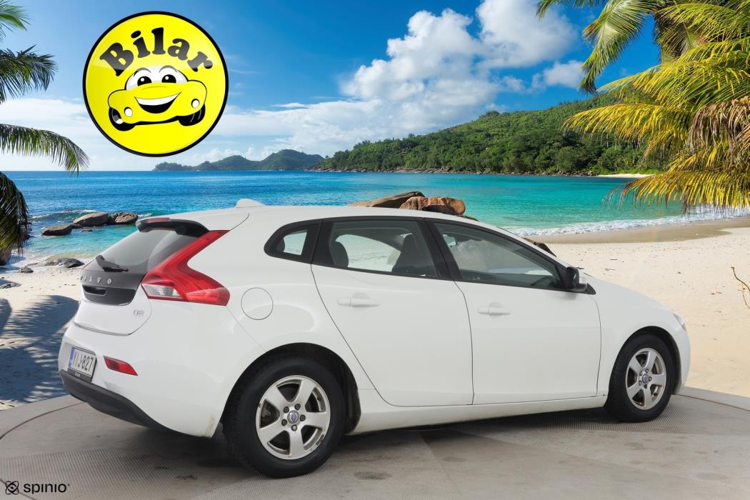 VOLVO V40 2013